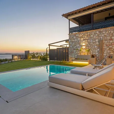 בית נופש Thea אואוראנואופולי