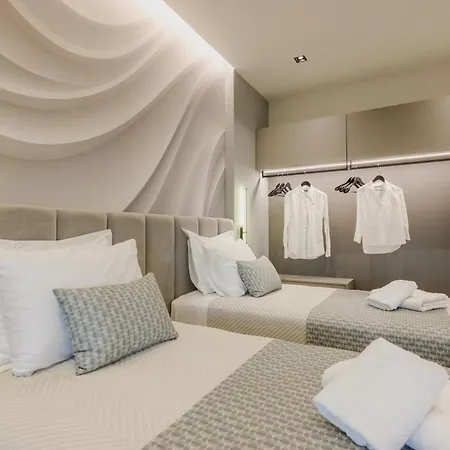 Thea * אואוראנואופולי